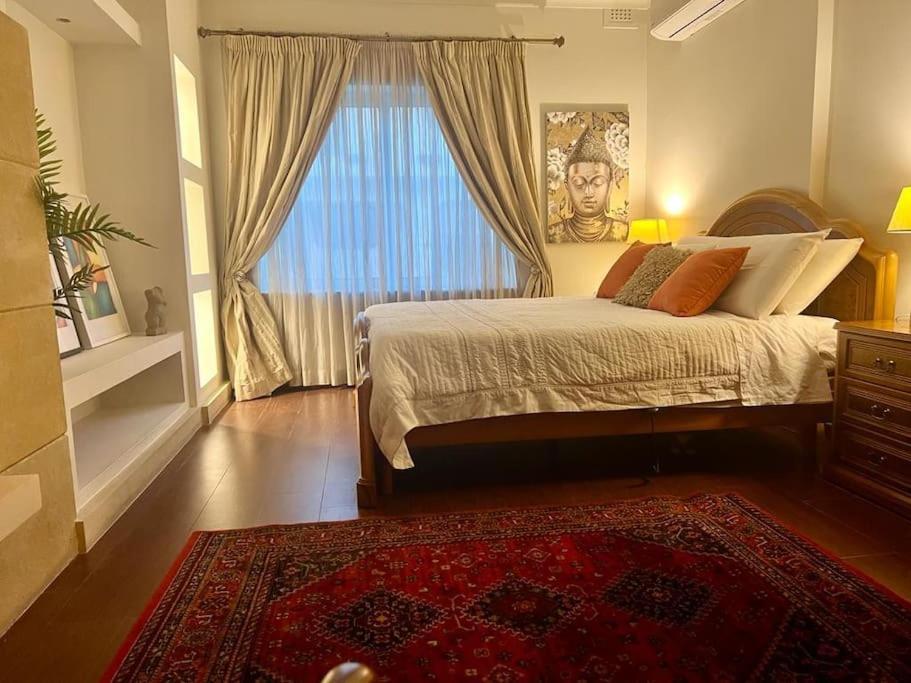 Pembroke St Julians Luxury, Comfort, Location Exterior photo